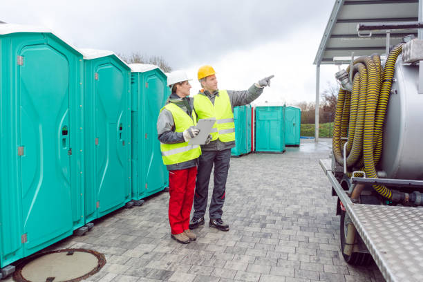 Best Portable Restroom Servicing (Cleaning and Restocking)  in Redwater, TX